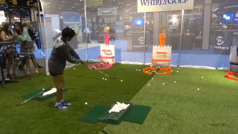 WhirlyGolf event with players